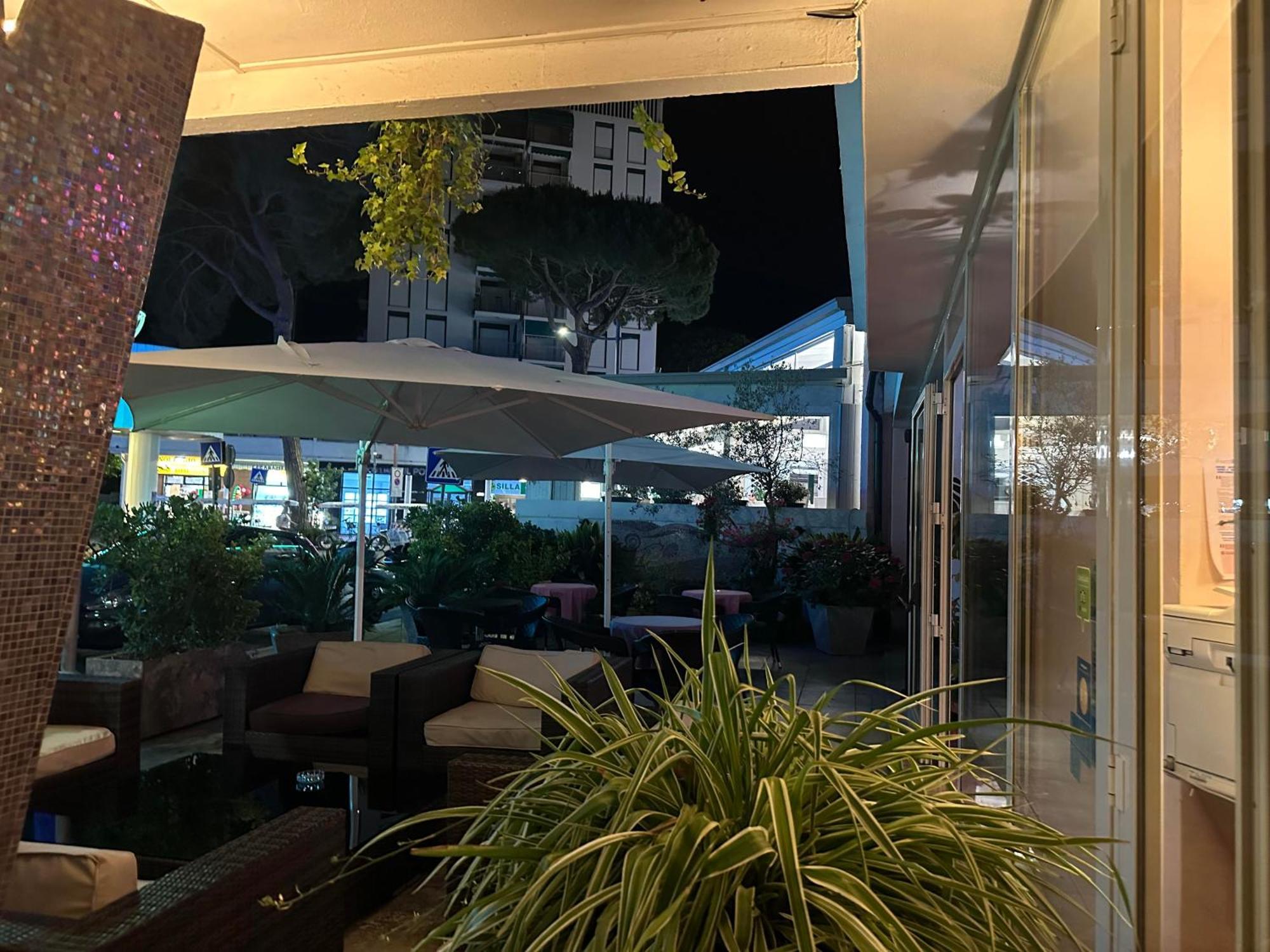 Hotel Julia Llido Degli Estensi Zewnętrze zdjęcie