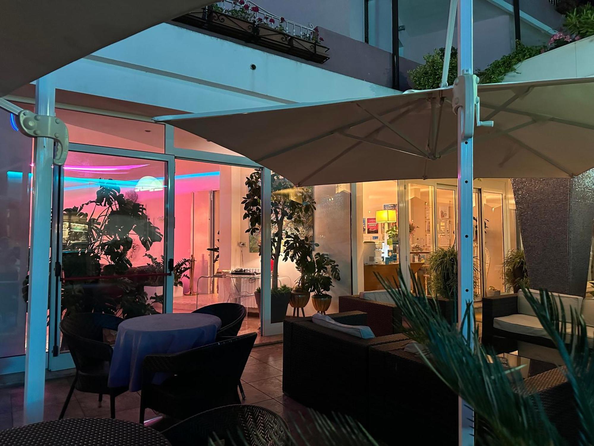 Hotel Julia Llido Degli Estensi Zewnętrze zdjęcie