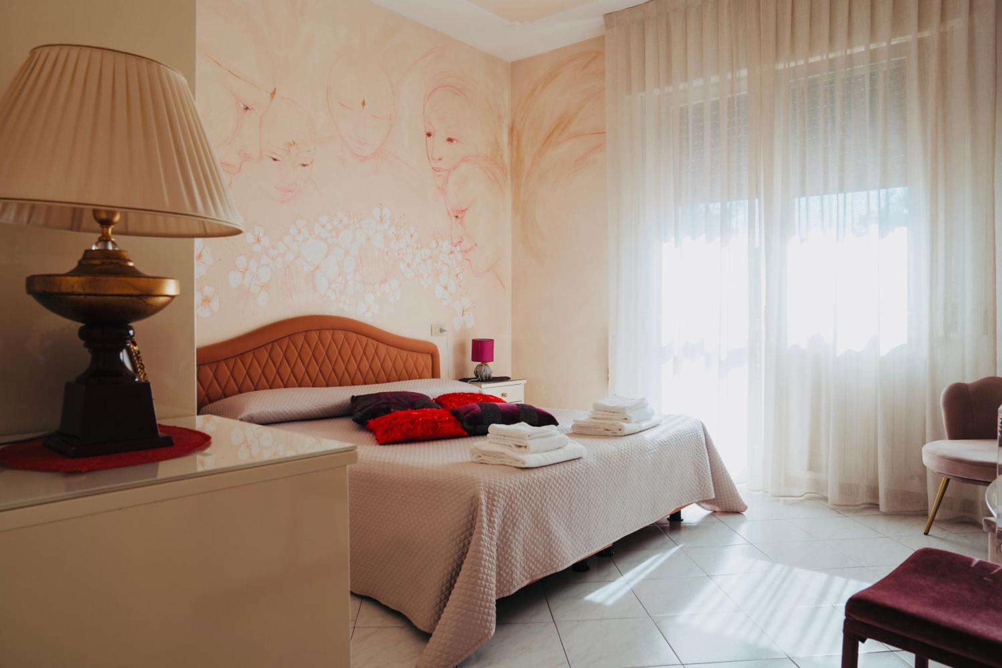 Hotel Julia Llido Degli Estensi Zewnętrze zdjęcie