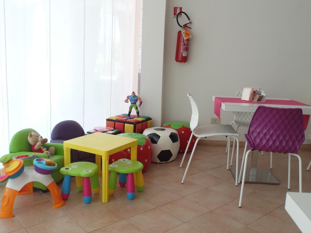Hotel Julia Llido Degli Estensi Zewnętrze zdjęcie