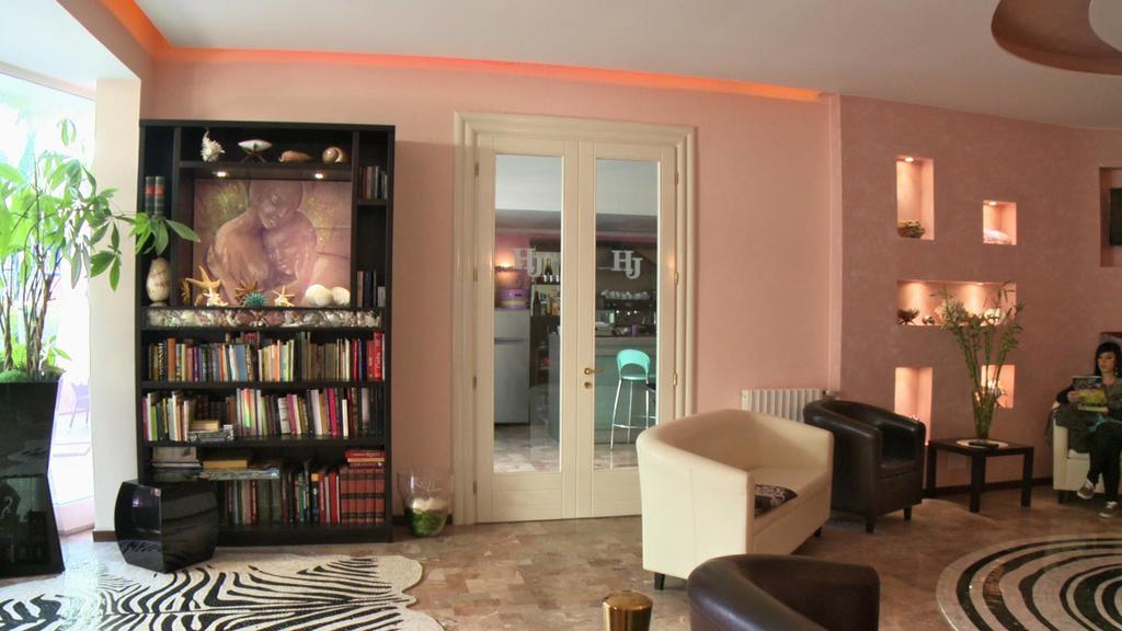 Hotel Julia Llido Degli Estensi Zewnętrze zdjęcie