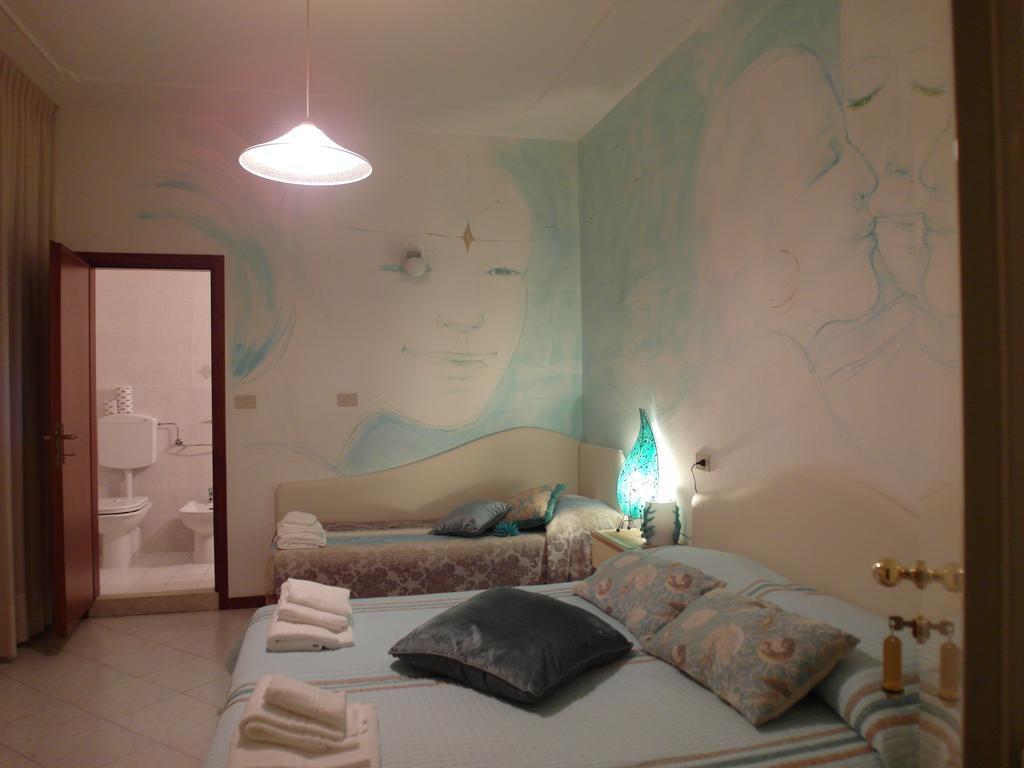 Hotel Julia Llido Degli Estensi Zewnętrze zdjęcie
